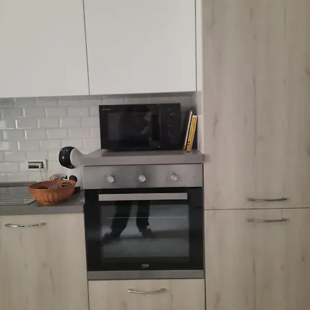 Ampio In Centro Napoli