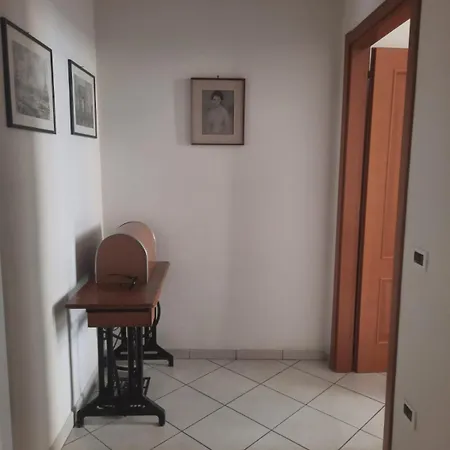Ampio In Centro Apartamento Nápoles
