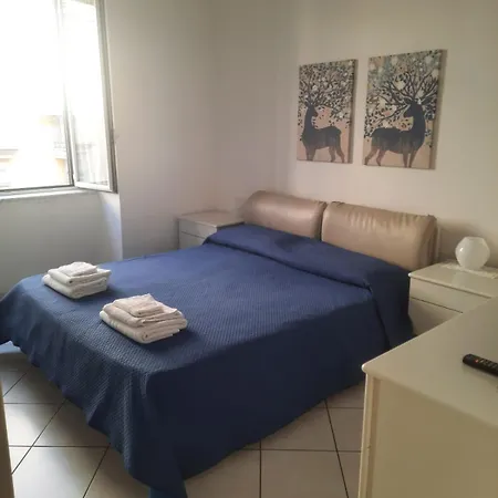 Apartamento Ampio In Centro Nápoles